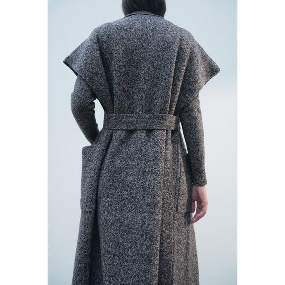 SLEEVLESS BELTED OPENFACE CARDIGAN VEST - Picture 2 of 7